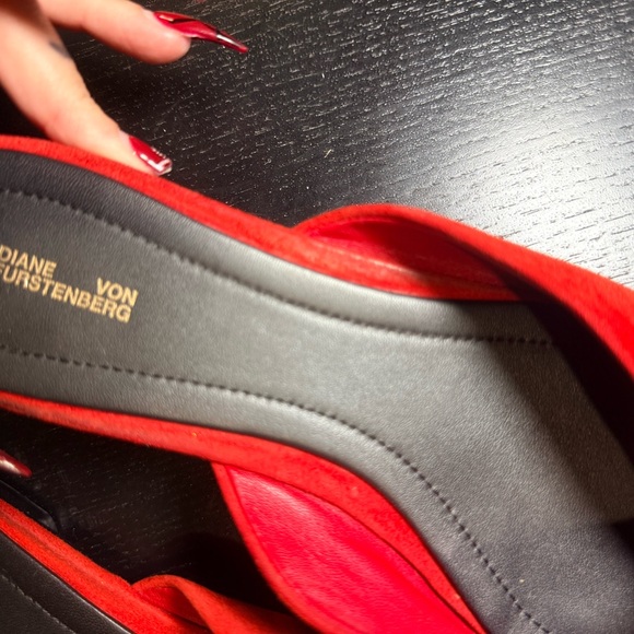 Diane Von Furstenberg Red and Pink Mules - Picture 2 of 9